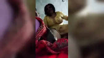Horny Pakistani Bhabhi cleavage show and riding dick
