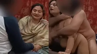 Famous Pakistani news reporter blowjob and doggy sex